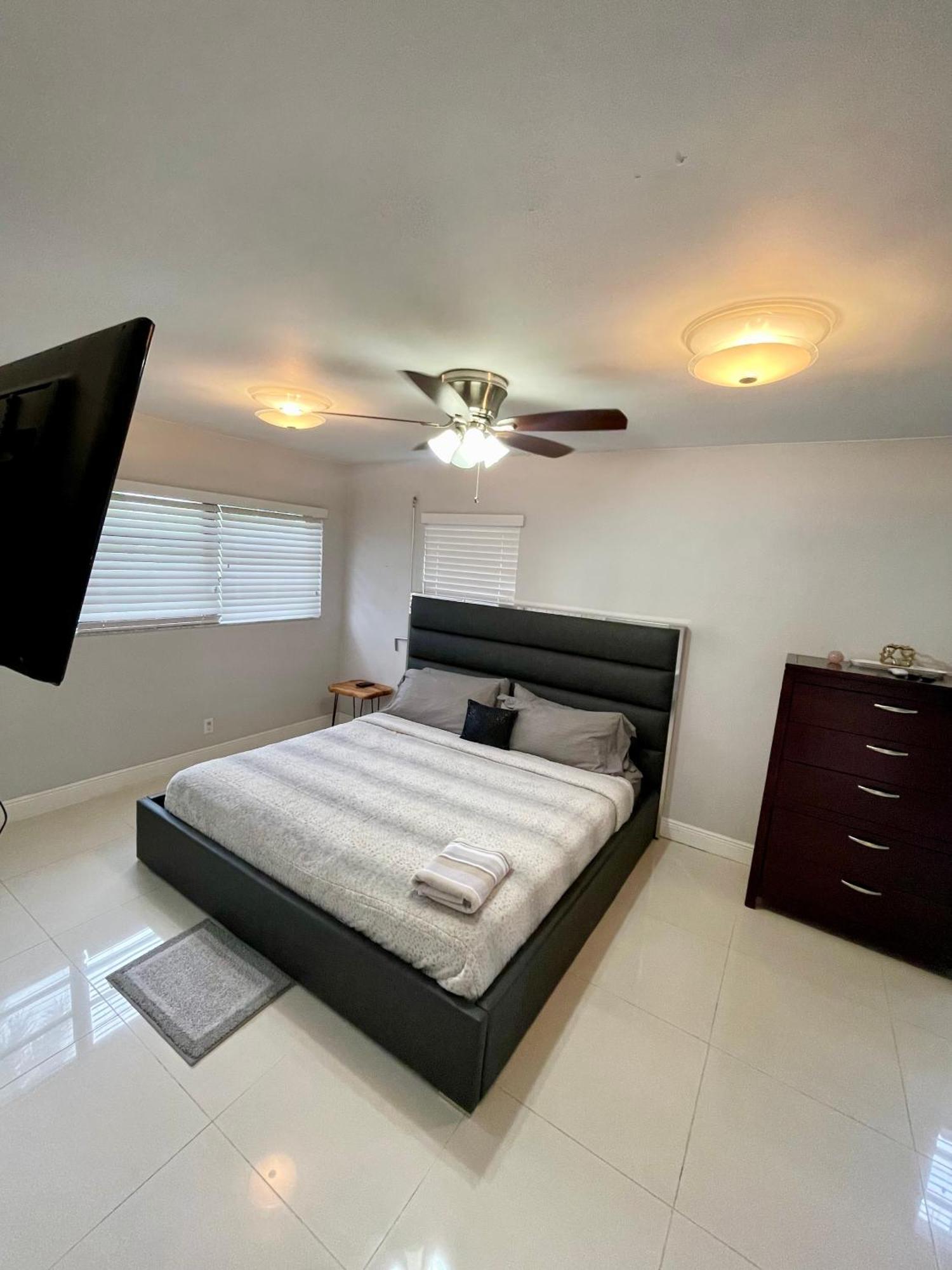 Modern Miami Oversized 3 Bedroom In Central Location 외부 사진